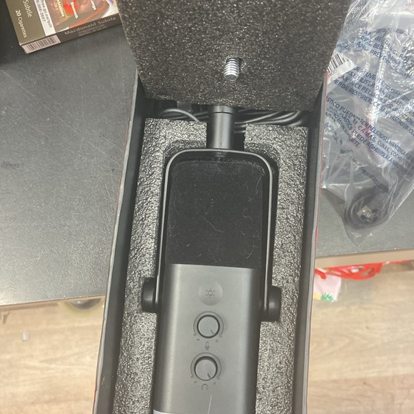 AM8 streaming Recording microphone - Picture 2 of 2